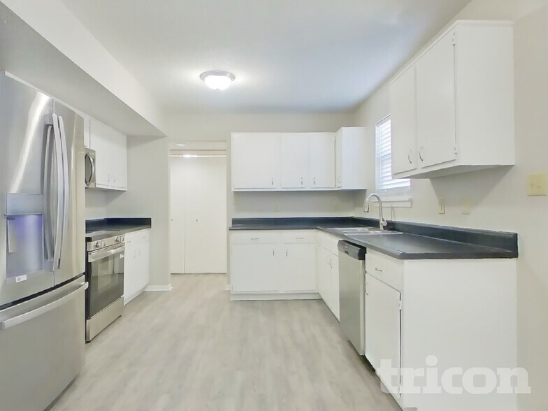 Building Photo - 5136 Dollar Ridge Ln