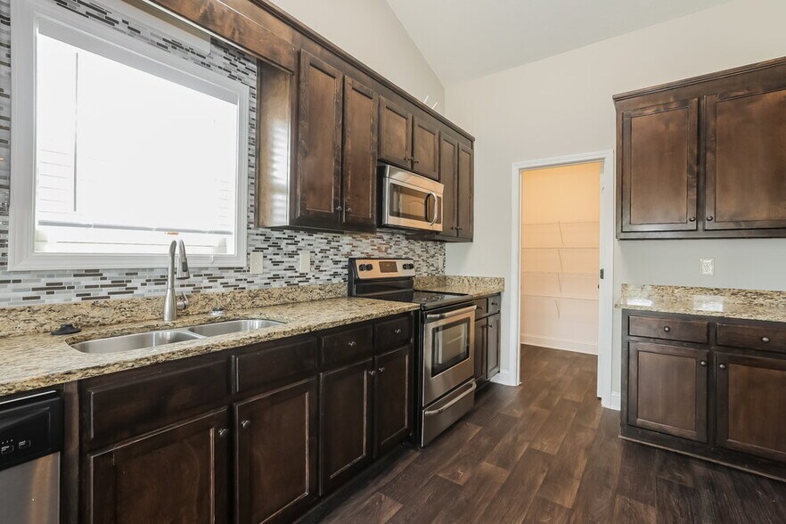 Building Photo - 1779 Miller Springs Dr