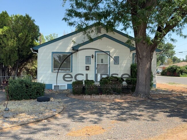 Building Photo - 1250 Orchard Ave