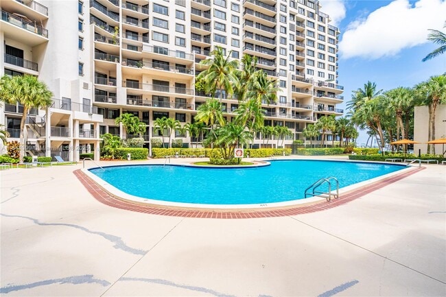 Building Photo - 540 Brickell Key Dr