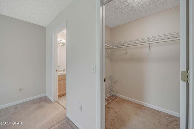 Building Photo - Coming Soon ______Available on November 20th. Furnished 2 bedroom home in Palm Cove Community