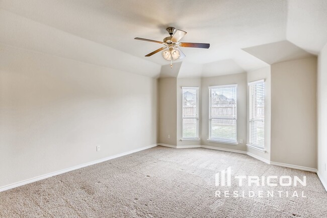 Building Photo - 1617 Grand Ct