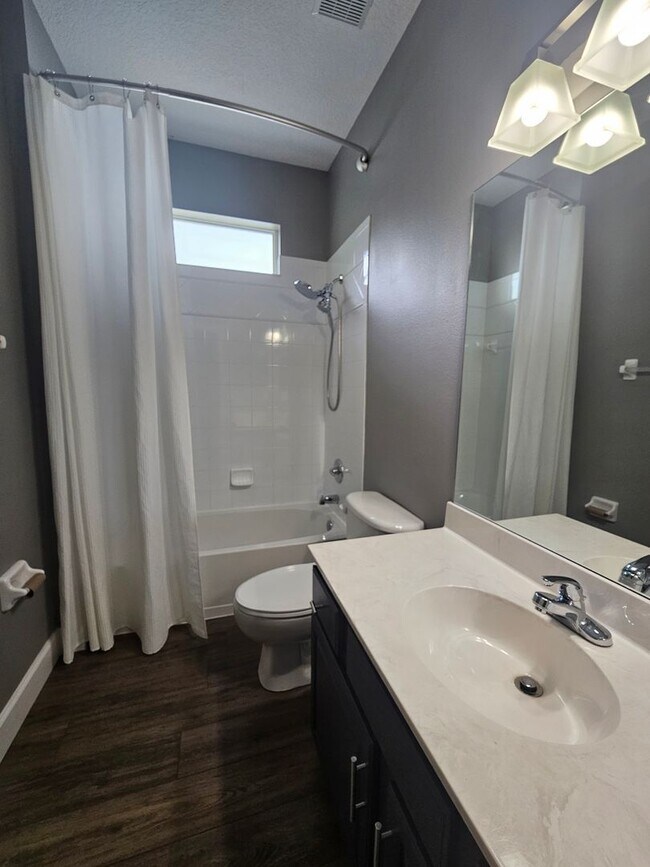 Building Photo - Victoria Park 3 Bedroom Home in Deland
