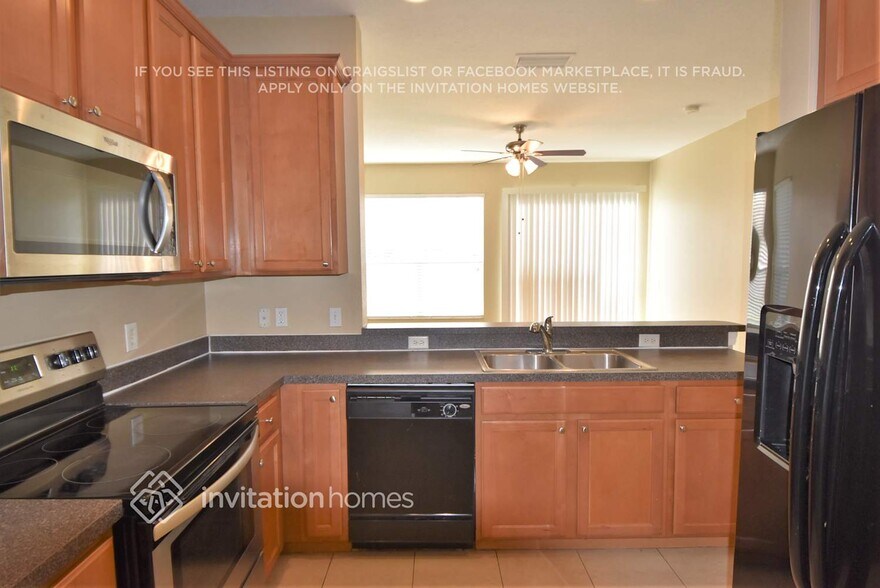 Building Photo - 10419 Avelar Ridge Dr