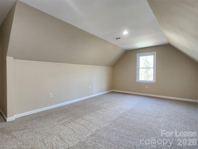 Building Photo - 417 Wintergreen Ct