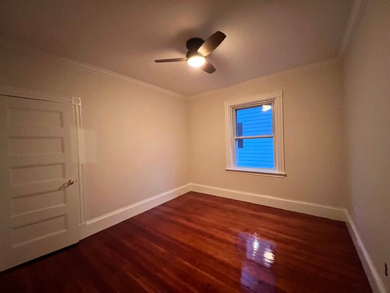 Building Photo - 175 Somerset Ave