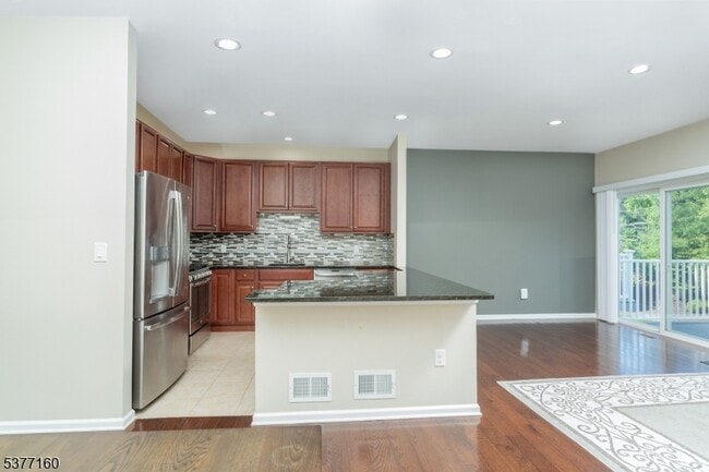Building Photo - 24 DeCroce Ct