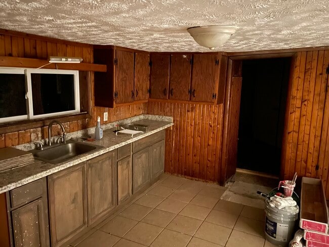 Building Photo - 118 Wine St