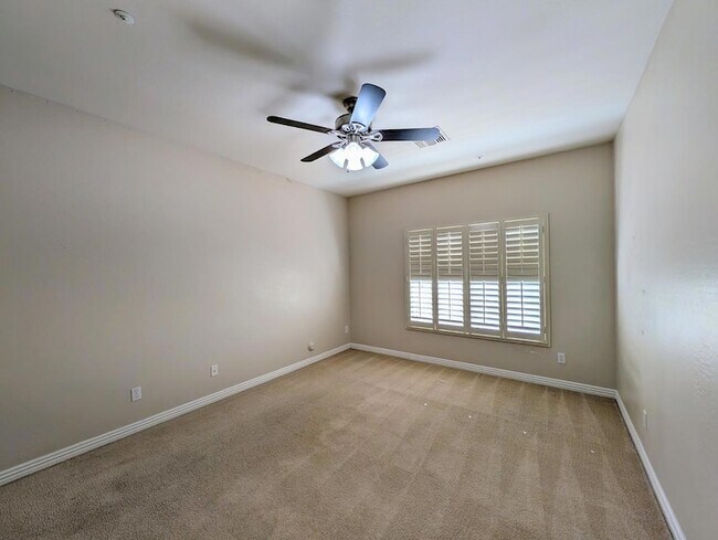 Building Photo - 27321 N Gidiyup Trail