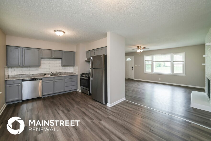 Building Photo - 7630 E 52 Terrace