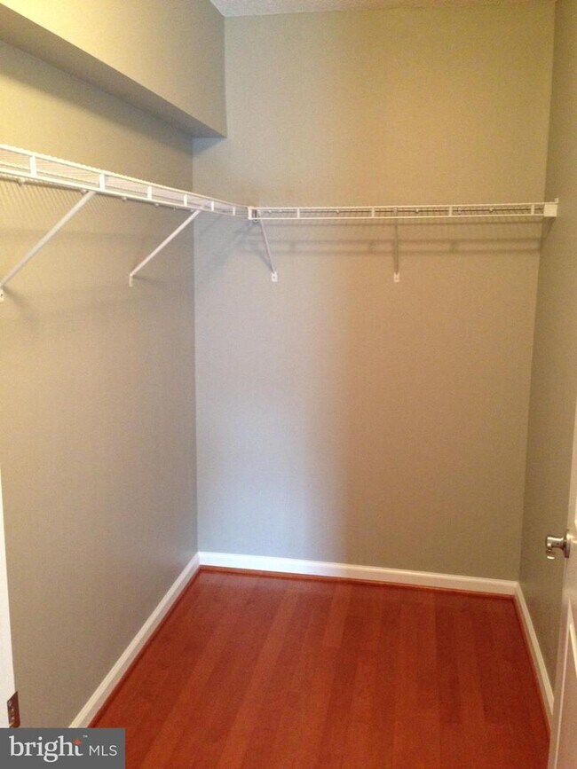 Building Photo - 7915 Eastern Ave NW