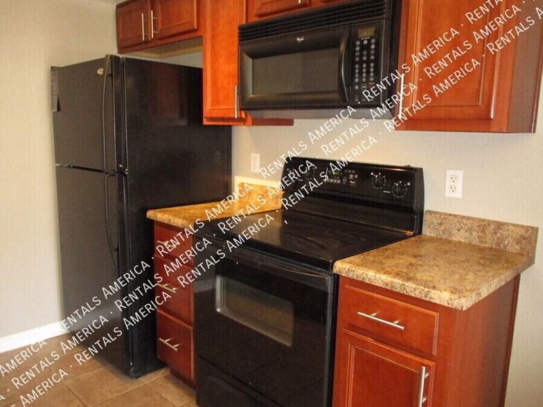 Building Photo - 1350 N 85th Pl