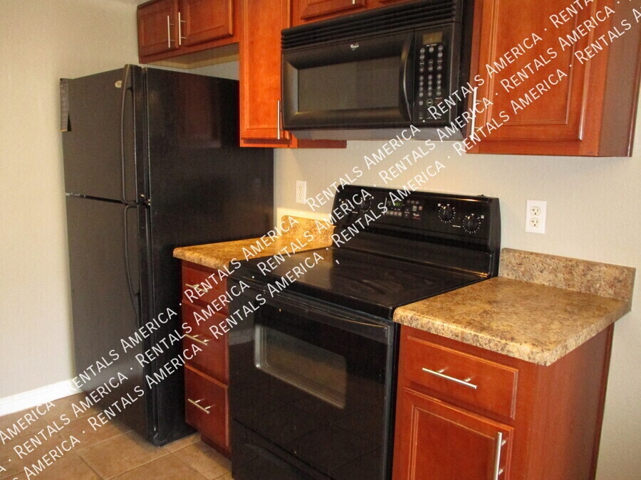 Building Photo - 1350 N 85th Pl