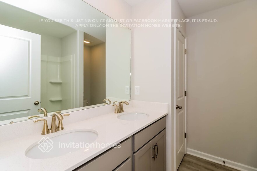 Building Photo - 809 Lavery Ct