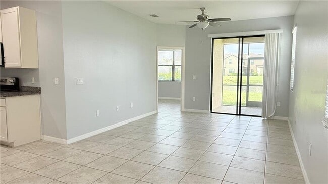 Building Photo - 2449 Seven Oaks Dr