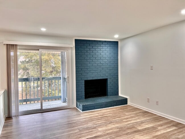 Building Photo - 11187 Harrowfield Rd