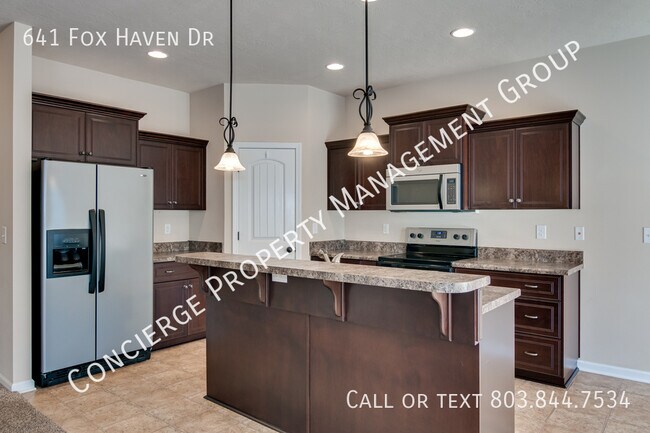 Building Photo - 641 Fox Haven Dr