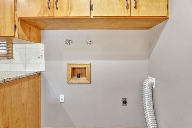 Building Photo - Coming available in February!