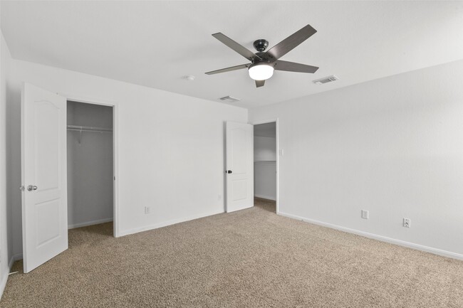 Building Photo - 16727 Summer Cypress Ct