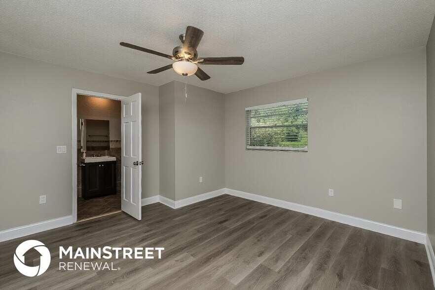 Building Photo - 4380 Old Colony Rd