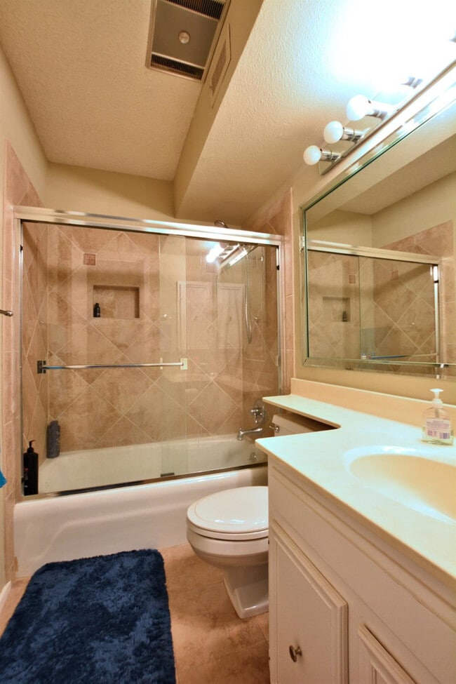 Building Photo - 3307 74th St