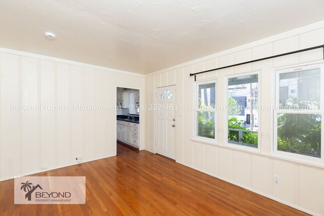 Building Photo - !!!QUAINT NORTHPARK COTTAGE 2 BEDROOM 1 BA...