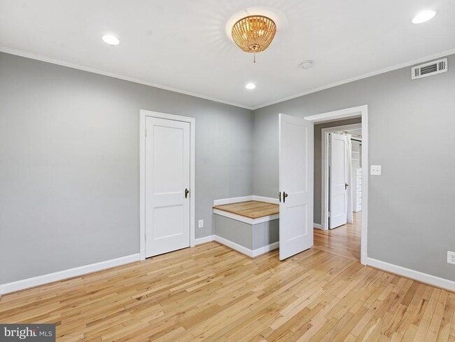 Building Photo - 1300 S Cleveland St