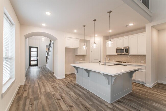 Building Photo - 7397 Mount Greylock Lp