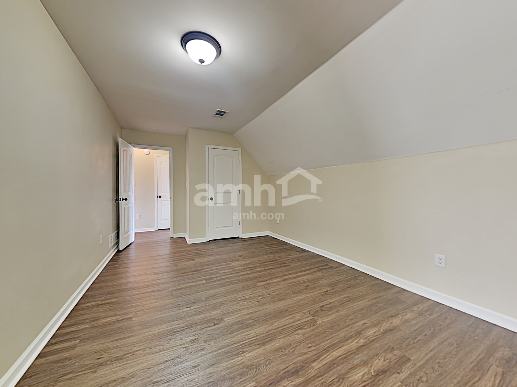 Building Photo - 6329 Asbury Pl