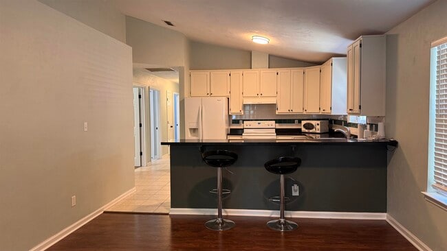 Building Photo - 4417 Siesta Ct