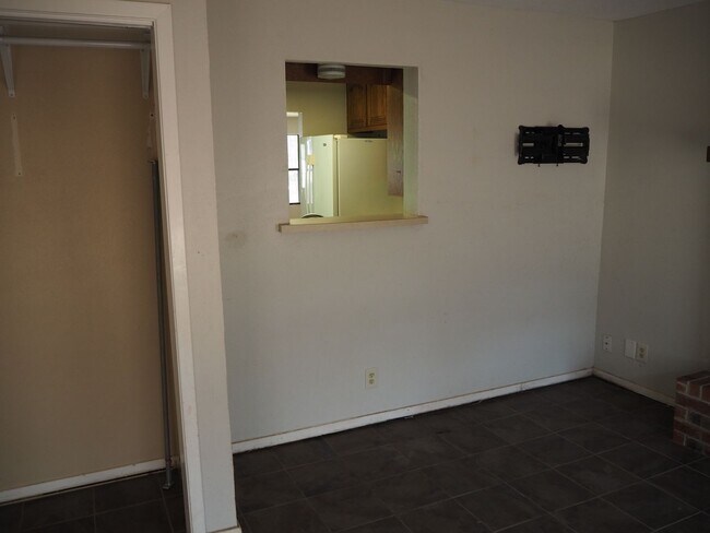 Building Photo - 7118 FM2931