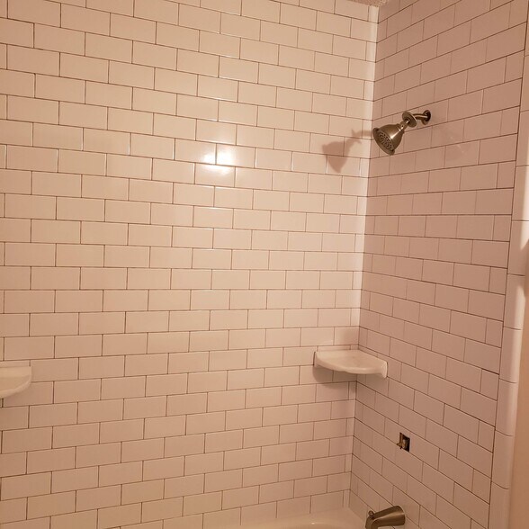 Building Photo - 2658B San Francisco Blvd