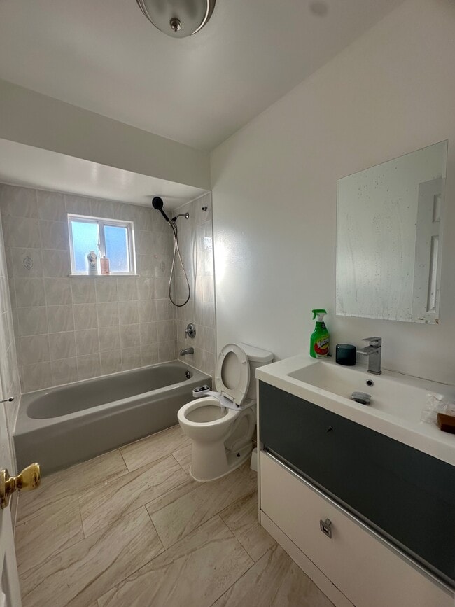 Building Photo - 377 Timber Ridge Dr