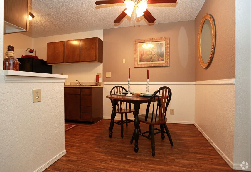 Urban Oaks 51st 2102 E 51st St S Tulsa OK 74105 Apartment Finder