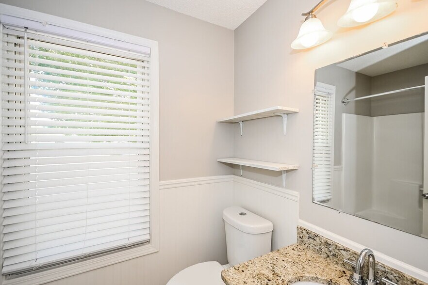 Building Photo - 4847 Wilkie Way NW