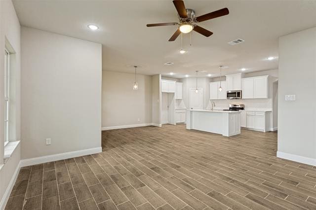 Building Photo - 5520 Goodman Ave
