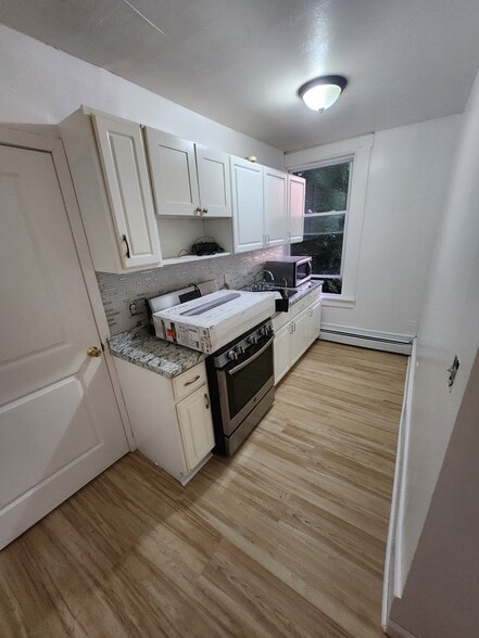 Kitchen - 84 Salem St