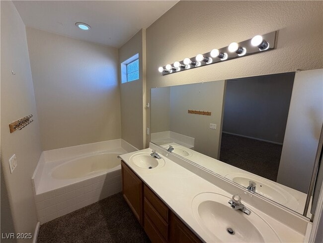 Building Photo - 1392 Baja Grande Ave