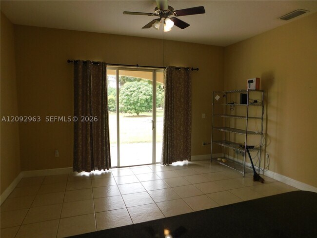 Building Photo - 21800 SW 184th Ave