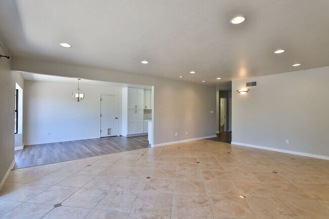 Building Photo - 3128 Courser Ave