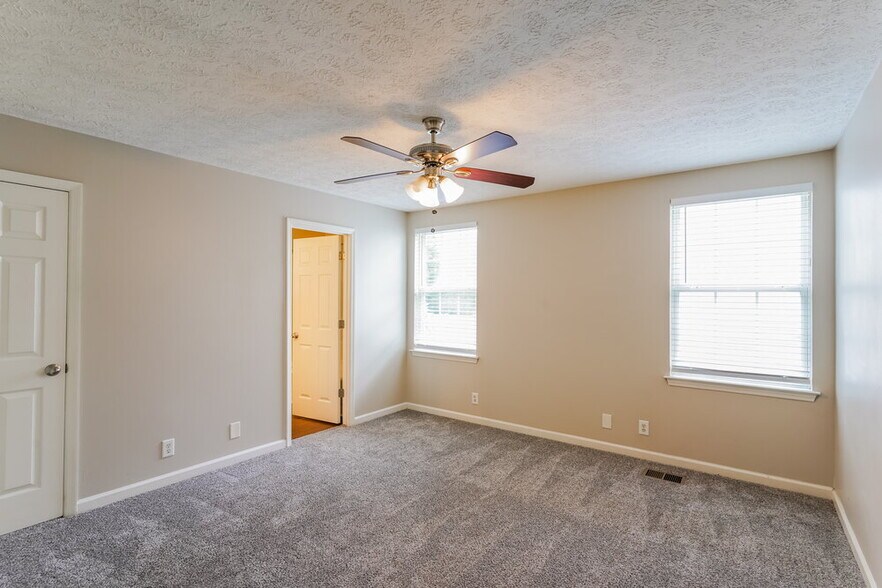 Building Photo - 178 Bradford Cir