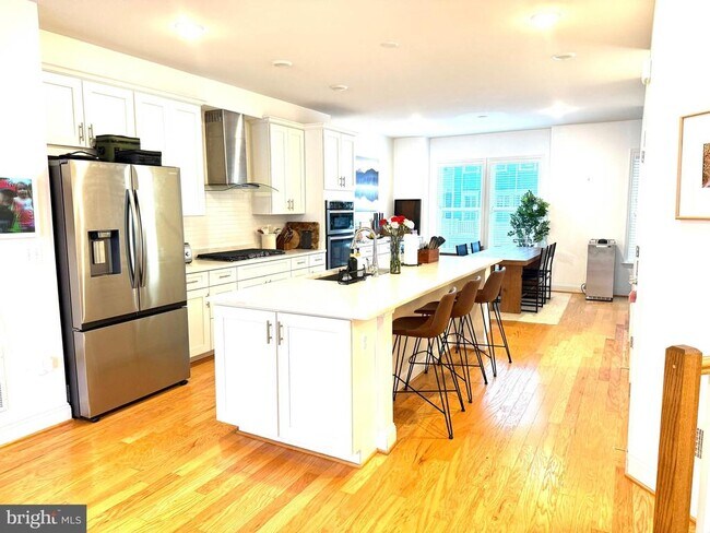 Building Photo - 17255 Herring Gull Ln