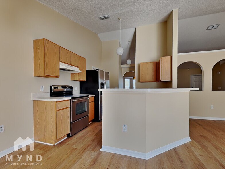 Building Photo - 12244 Pine Bluff St