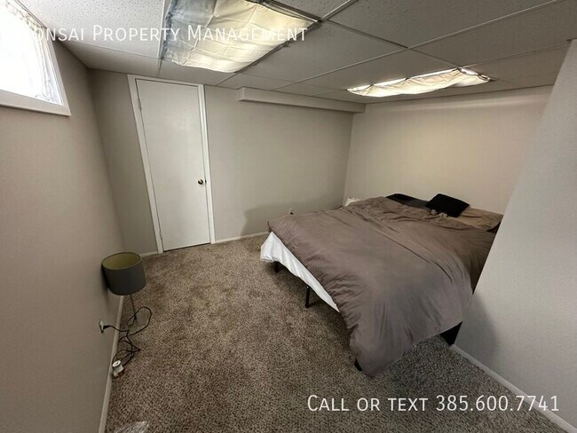 Building Photo - 2577 S 700 E