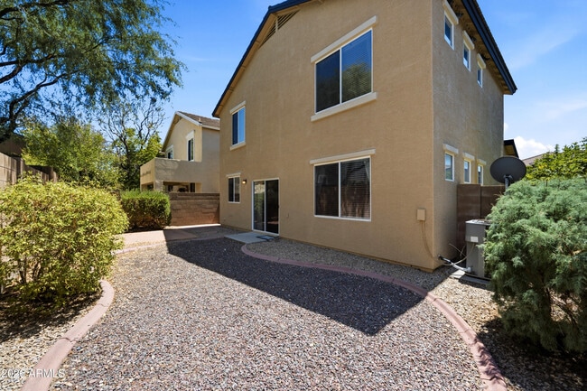 Building Photo - 3014 W Ferruccio Pl