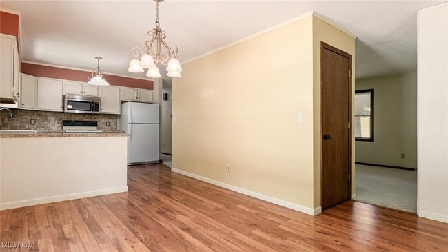 Building Photo - 5650 Dillon Hills Dr