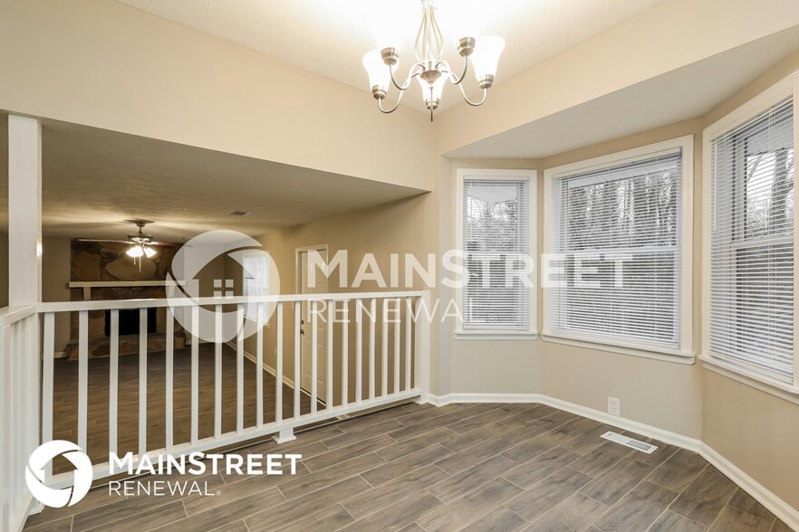 Building Photo - 2246 Camden Ct