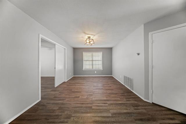 Building Photo - 5501 Stoney Glen Dr