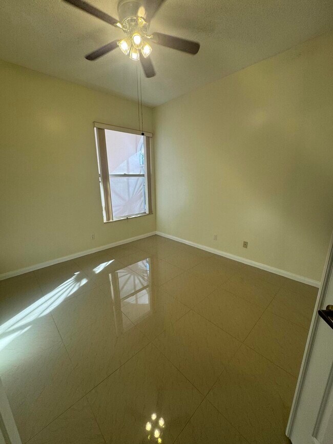 Building Photo - 900 Bear Island Cir