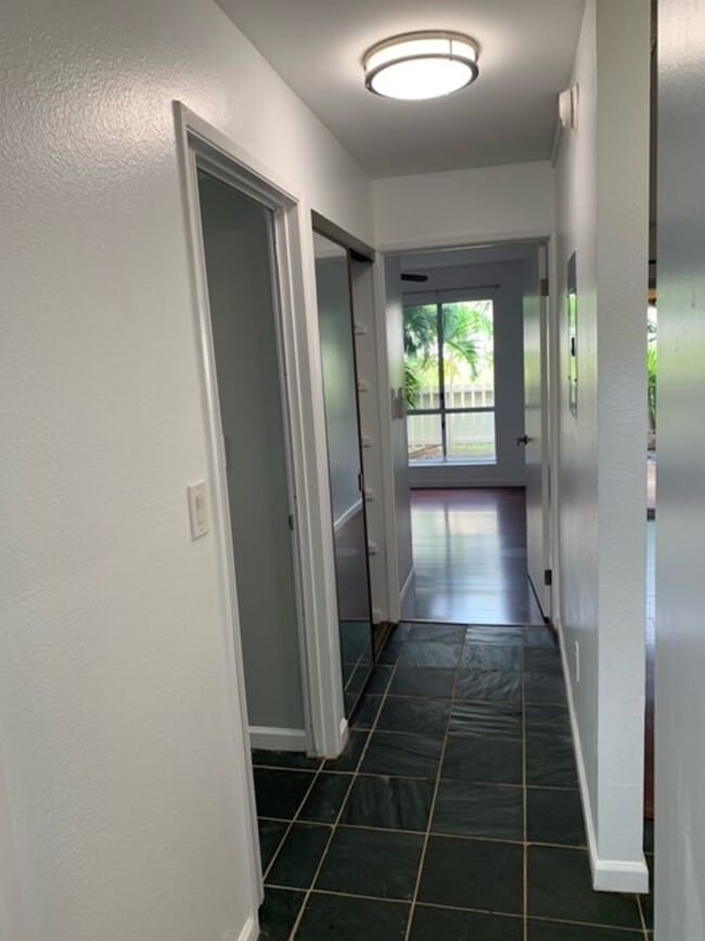 Building Photo - Hoomaka Village (Waikele) 2 Bedrooms, 1 bath ground floor unit w/ 1 parking - Avail now